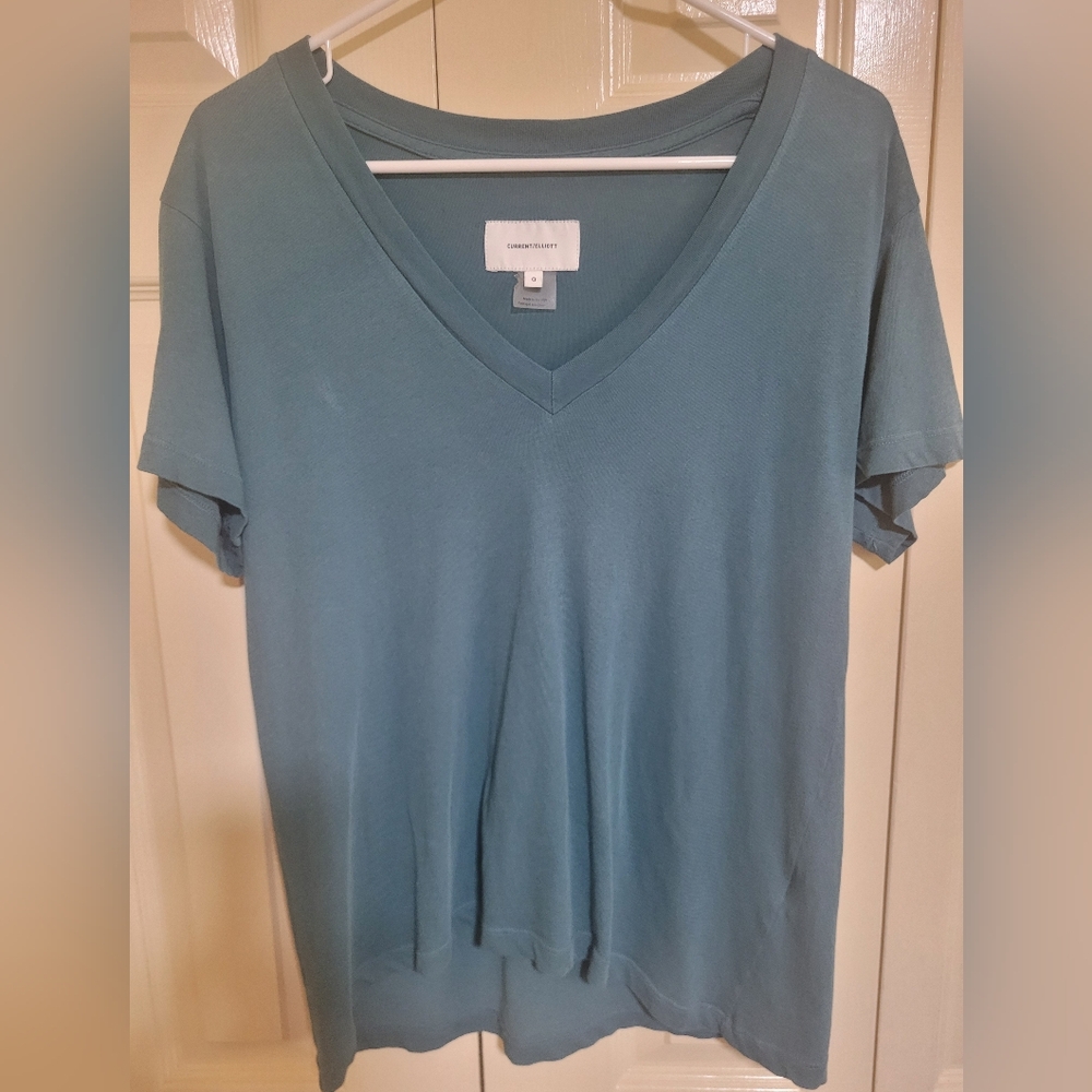 Current Elliott (New without tags) V- neck tee